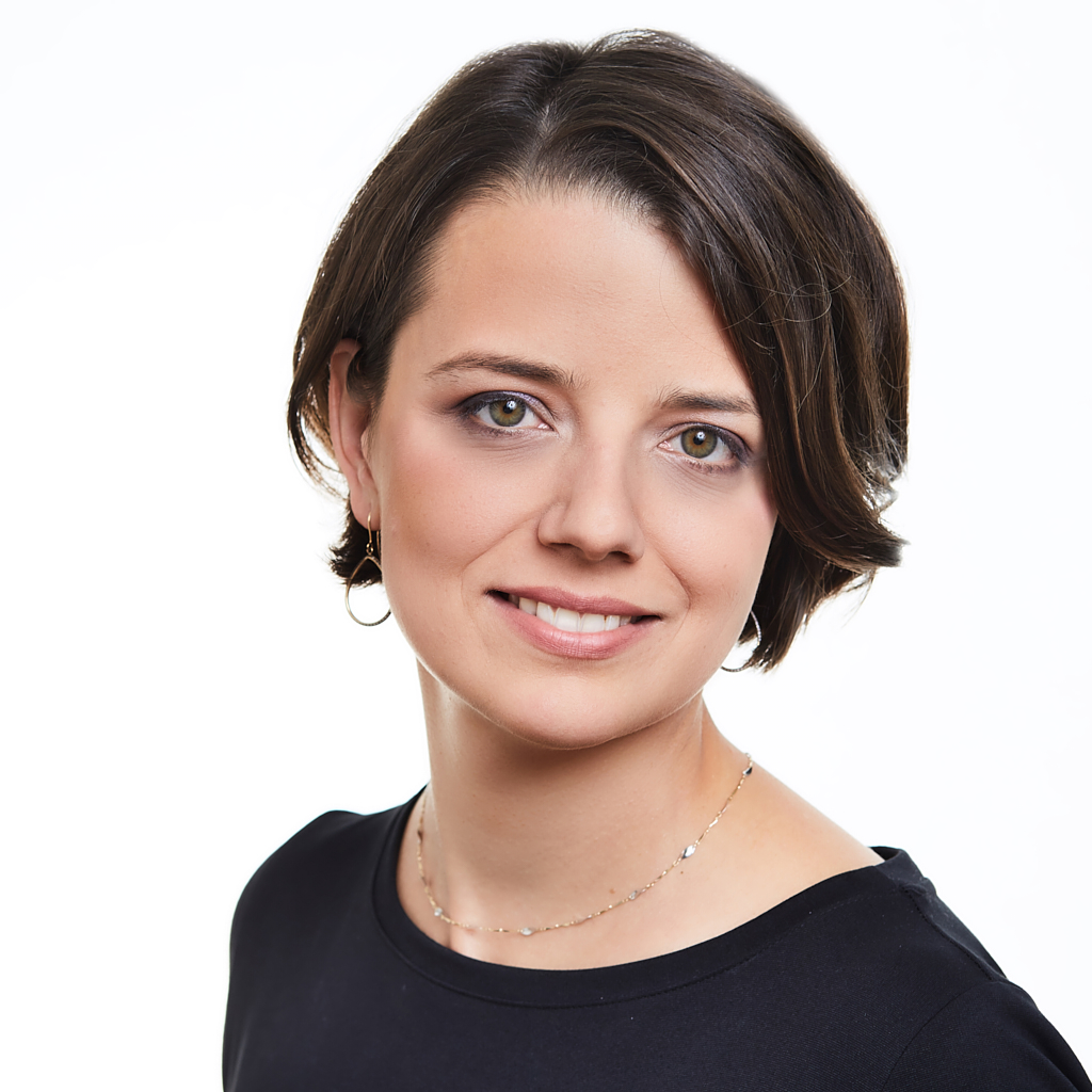 Anna Hoffman-Flatow